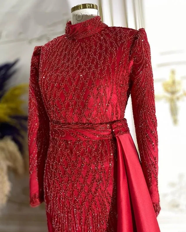 Red Evening Dress With Detachable Train